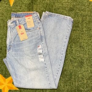 Levi's 555 Straight Jeans in Light Wash Blue Denim